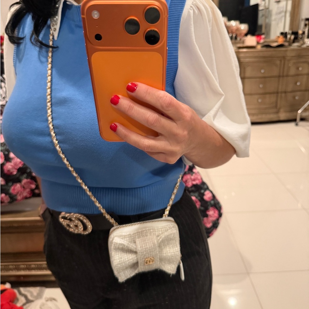 Authentic CHANEL Cream Tweed Crossbody. This item was a gift with purchase. - Picture 2 of 8